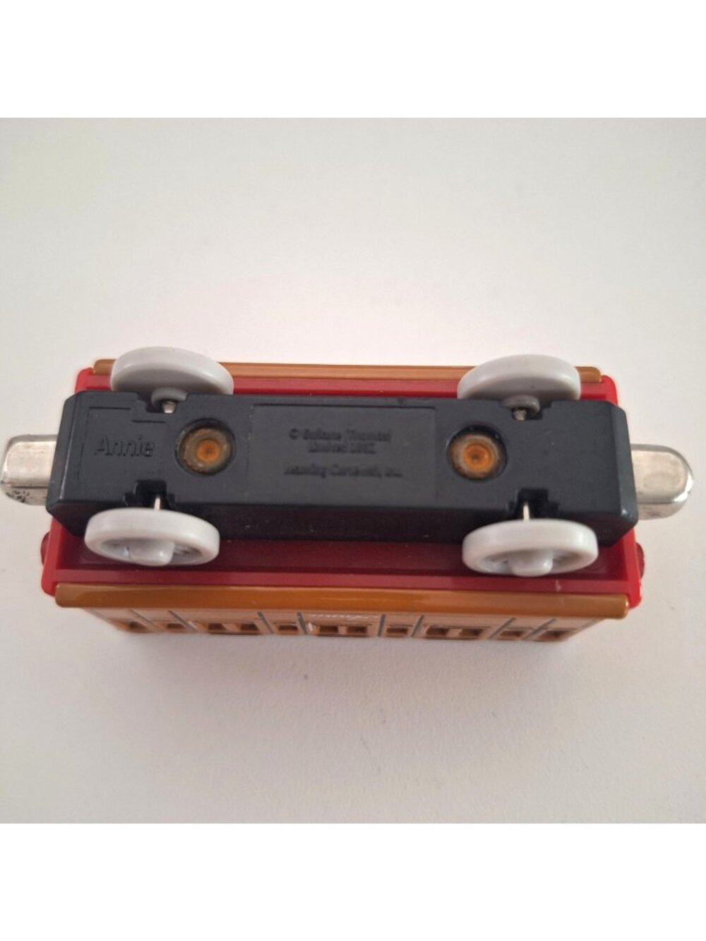 Annie Thomas & Friends Take N Play Railroad Diecast Coach Train Car Magnetic 3" - Picture 6 of 7